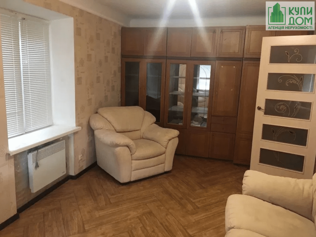 Продается однокомнатная квартира в центре Знаменки