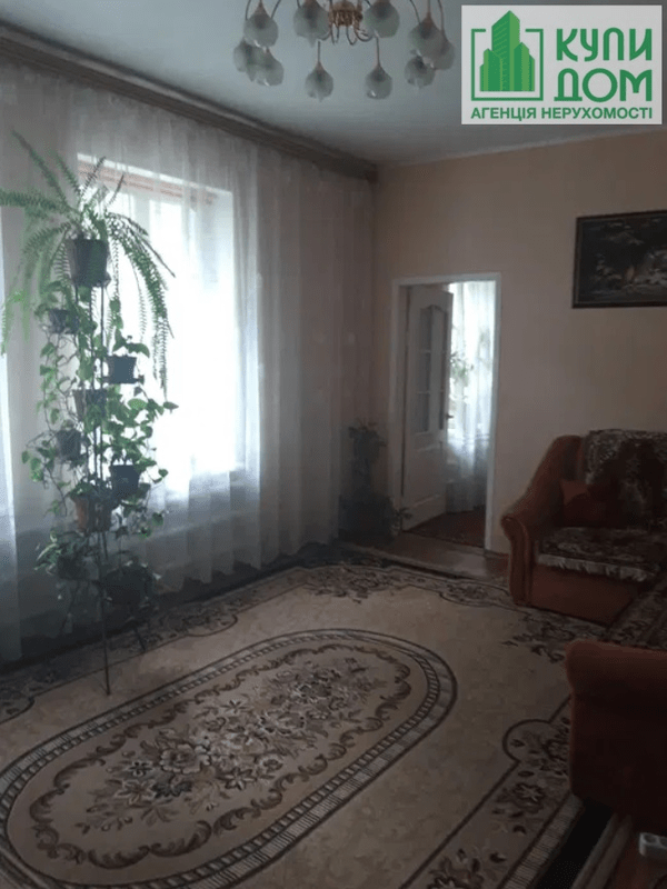 Продам 4-х комнатную квартиру в центре с АГВ. Кропивницкий