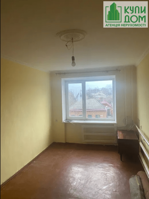Продам кімнату в гуртожитку по вул. Кременчуцька. Кропивницький