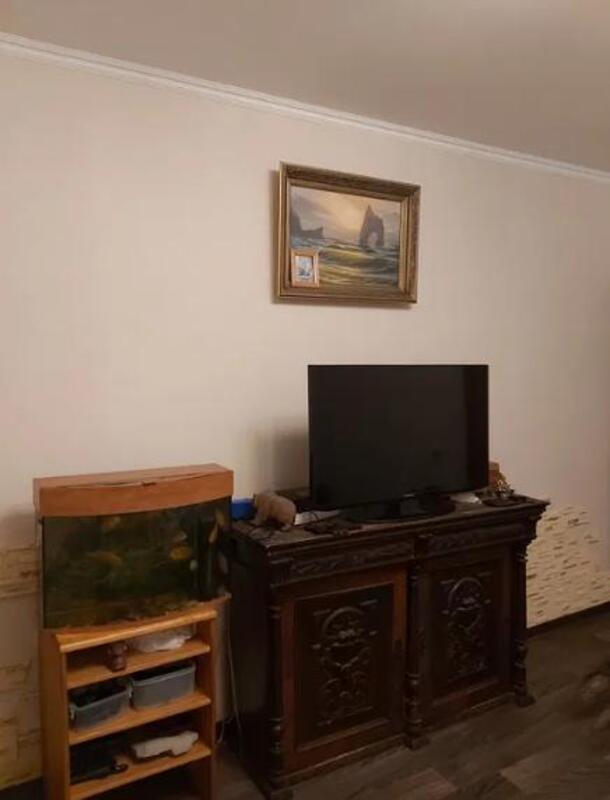 Продам 3 комн кв Жадова